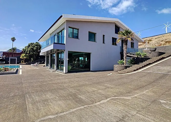 Vila Bahari By Lovelystay Canical (Madeira)