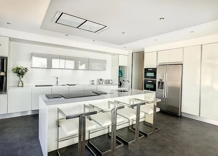 Bahari By Lovelystay